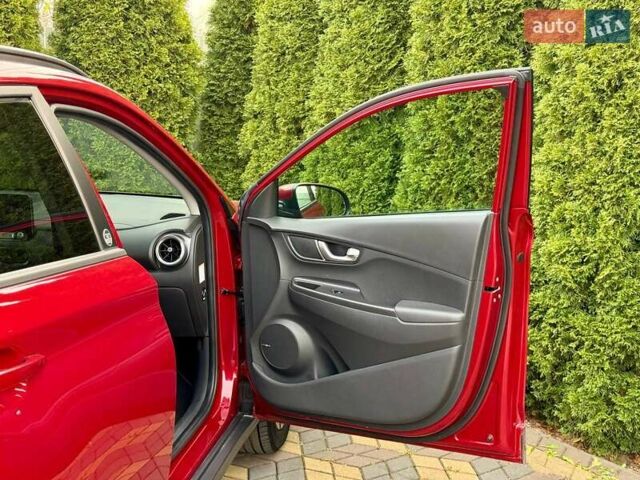 Красный Хендай Kona, объемом двигателя 0 л и пробегом 44 тыс. км за 17000 $, фото 25 на Automoto.ua