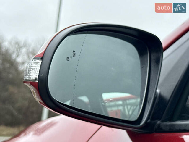 Красный Хендай Kona, объемом двигателя 0 л и пробегом 86 тыс. км за 18400 $, фото 19 на Automoto.ua