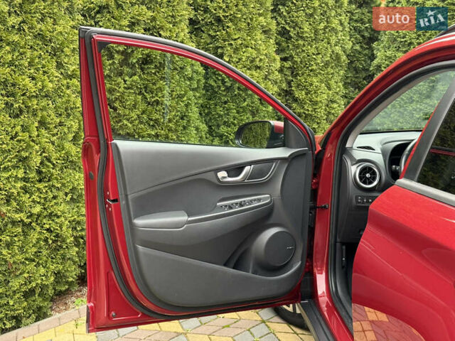 Красный Хендай Kona, объемом двигателя 0 л и пробегом 42 тыс. км за 17300 $, фото 13 на Automoto.ua