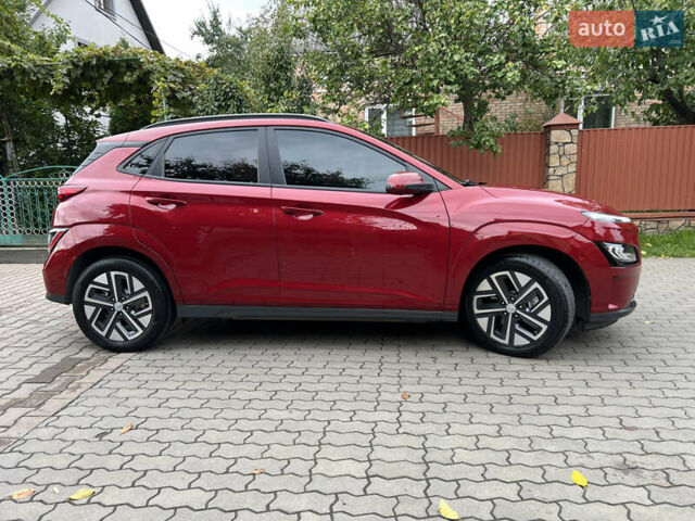 Красный Хендай Kona, объемом двигателя 0 л и пробегом 57 тыс. км за 20500 $, фото 4 на Automoto.ua
