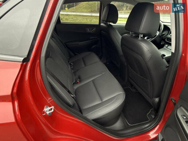 Красный Хендай Kona, объемом двигателя 0 л и пробегом 86 тыс. км за 18400 $, фото 27 на Automoto.ua