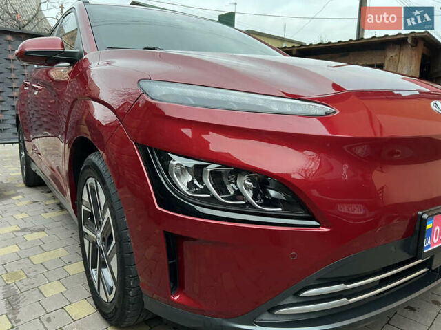 Червоний Хендай Kona, об'ємом двигуна 0 л та пробігом 57 тис. км за 19999 $, фото 39 на Automoto.ua