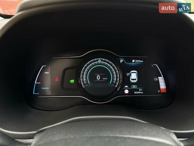 Червоний Хендай Kona, об'ємом двигуна 0 л та пробігом 80 тис. км за 18800 $, фото 20 на Automoto.ua