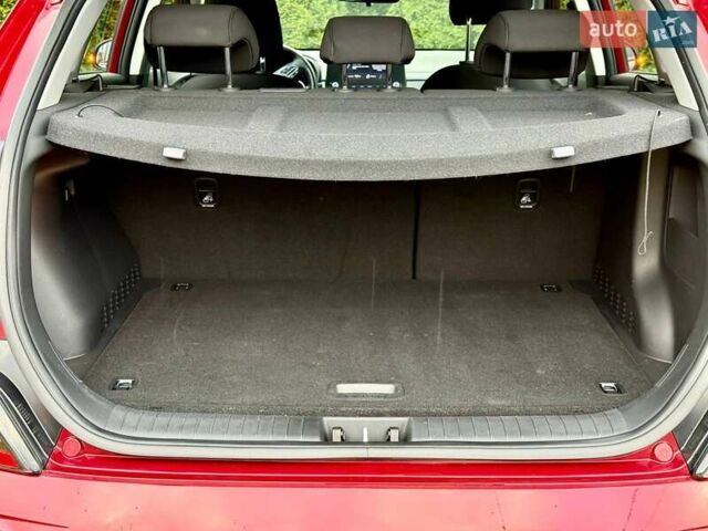 Красный Хендай Kona, объемом двигателя 0 л и пробегом 33 тыс. км за 16999 $, фото 14 на Automoto.ua