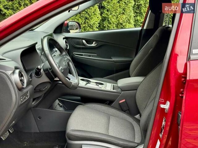 Красный Хендай Kona, объемом двигателя 0 л и пробегом 33 тыс. км за 16999 $, фото 17 на Automoto.ua