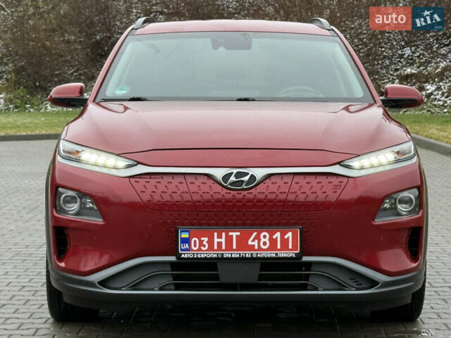Красный Хендай Kona, объемом двигателя 0 л и пробегом 86 тыс. км за 18400 $, фото 8 на Automoto.ua