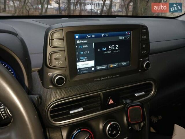 Красный Хендай Kona, объемом двигателя 2 л и пробегом 48 тыс. км за 17900 $, фото 9 на Automoto.ua