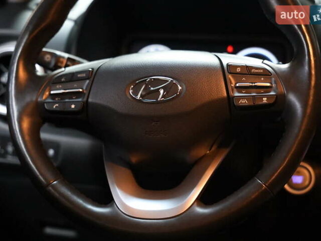 Красный Хендай Kona, объемом двигателя 0 л и пробегом 53 тыс. км за 17500 $, фото 22 на Automoto.ua