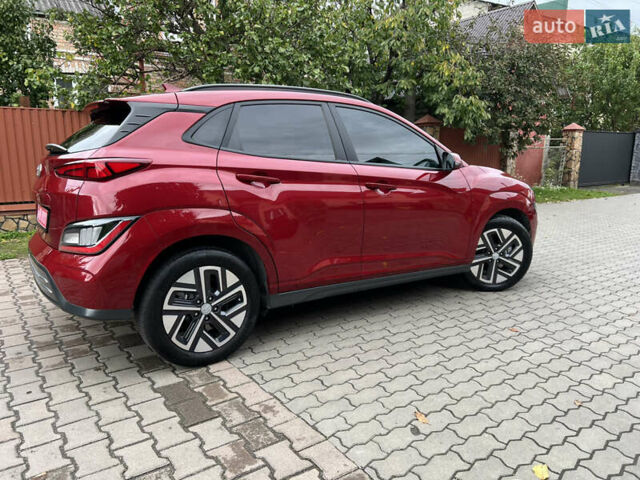 Красный Хендай Kona, объемом двигателя 0 л и пробегом 57 тыс. км за 20500 $, фото 5 на Automoto.ua