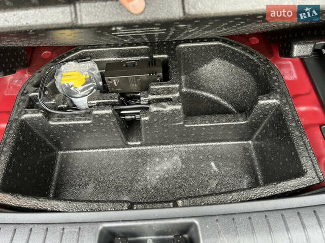 Красный Хендай Kona, объемом двигателя 0 л и пробегом 57 тыс. км за 20500 $, фото 50 на Automoto.ua