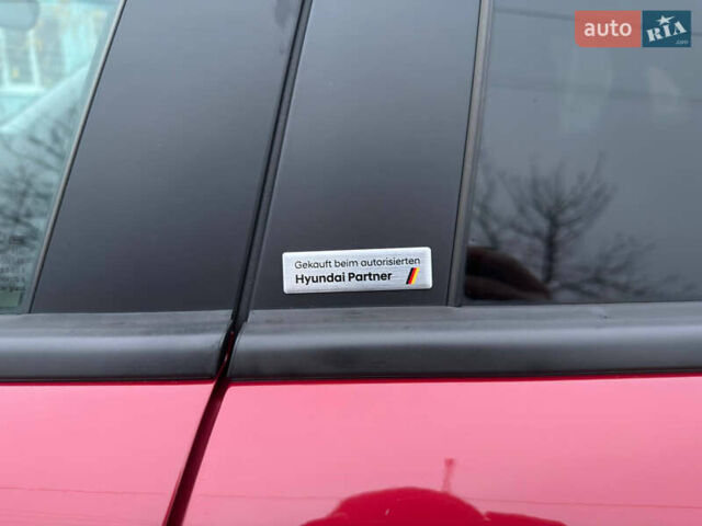 Червоний Хендай Kona, об'ємом двигуна 0 л та пробігом 104 тис. км за 20999 $, фото 10 на Automoto.ua