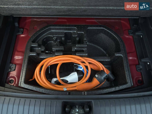 Червоний Хендай Kona, об'ємом двигуна 0 л та пробігом 104 тис. км за 20999 $, фото 26 на Automoto.ua