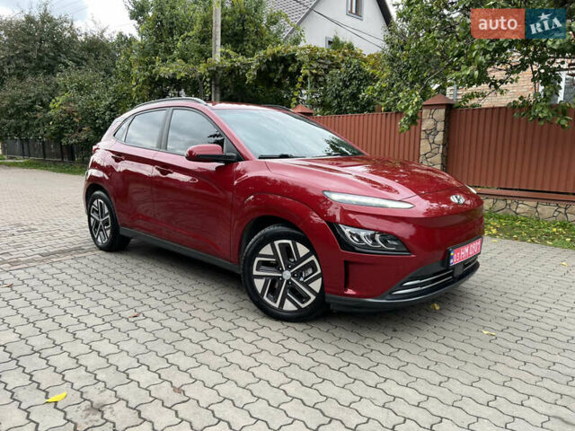 Красный Хендай Kona, объемом двигателя 0 л и пробегом 57 тыс. км за 20500 $, фото 2 на Automoto.ua