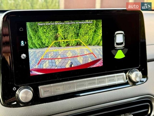 Красный Хендай Kona, объемом двигателя 0 л и пробегом 44 тыс. км за 17000 $, фото 39 на Automoto.ua