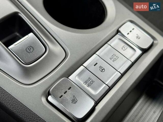 Красный Хендай Kona, объемом двигателя 0 л и пробегом 44 тыс. км за 17000 $, фото 33 на Automoto.ua