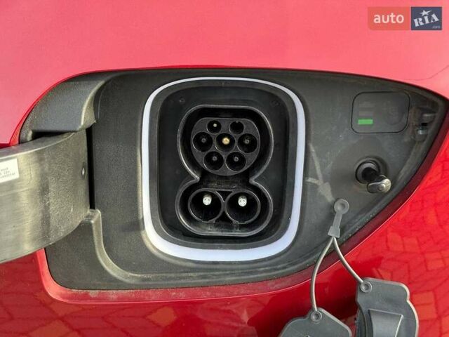 Красный Хендай Kona, объемом двигателя 0 л и пробегом 44 тыс. км за 17000 $, фото 40 на Automoto.ua