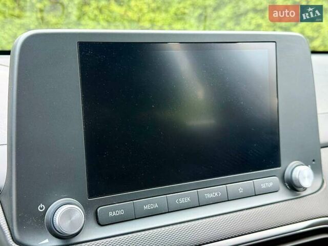 Красный Хендай Kona, объемом двигателя 0 л и пробегом 33 тыс. км за 16999 $, фото 29 на Automoto.ua