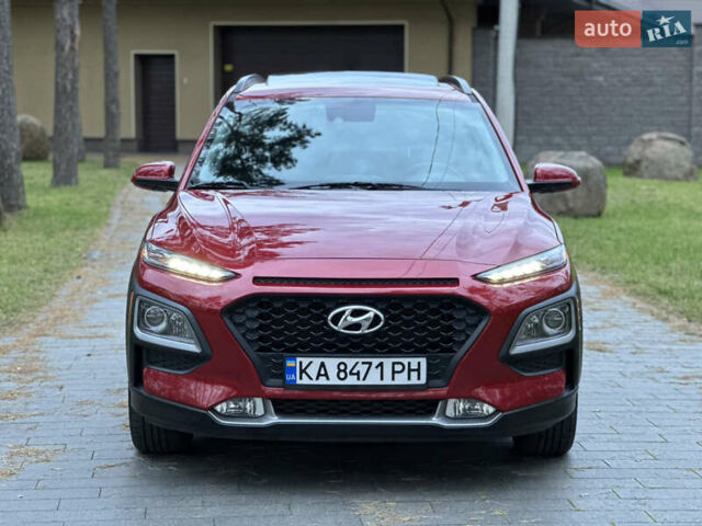 Красный Хендай Kona, объемом двигателя 2 л и пробегом 106 тыс. км за 14300 $, фото 5 на Automoto.ua