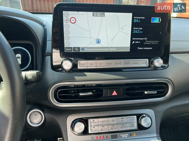 Красный Хендай Kona, объемом двигателя 0 л и пробегом 18 тыс. км за 18700 $, фото 11 на Automoto.ua