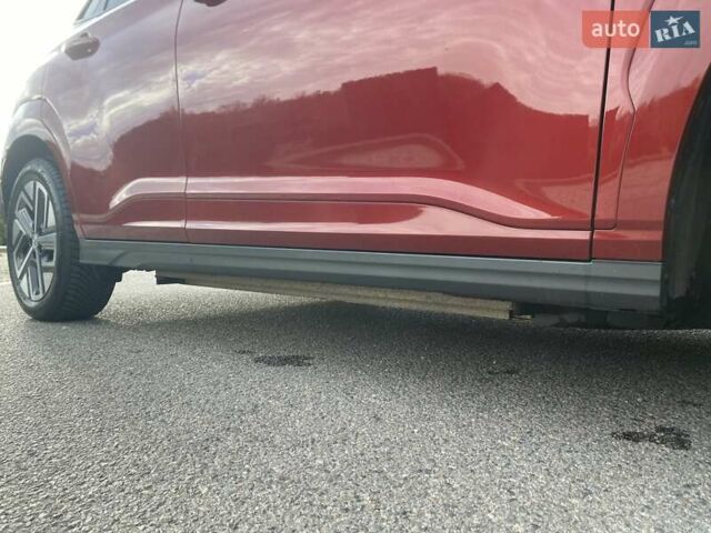 Красный Хендай Kona, объемом двигателя 0 л и пробегом 22 тыс. км за 23500 $, фото 89 на Automoto.ua