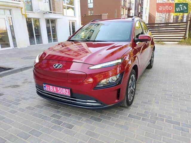 Красный Хендай Kona, объемом двигателя 0 л и пробегом 39 тыс. км за 17400 $, фото 1 на Automoto.ua