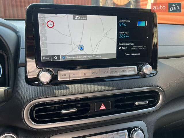 Красный Хендай Kona, объемом двигателя 0 л и пробегом 18 тыс. км за 18700 $, фото 16 на Automoto.ua