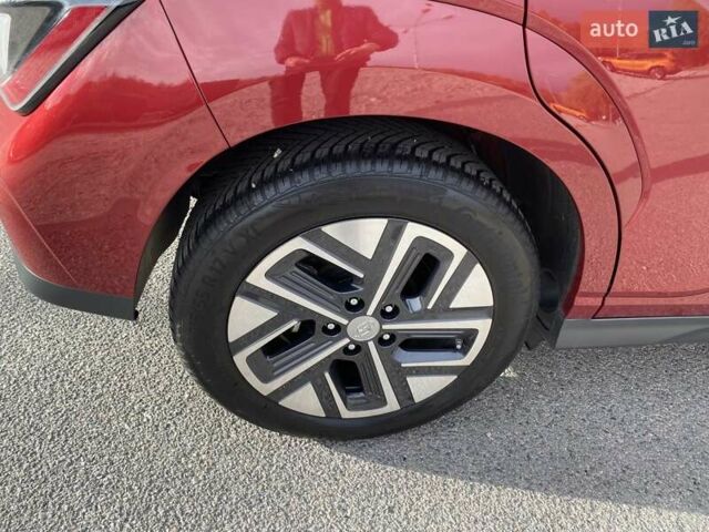 Красный Хендай Kona, объемом двигателя 0 л и пробегом 22 тыс. км за 23500 $, фото 19 на Automoto.ua