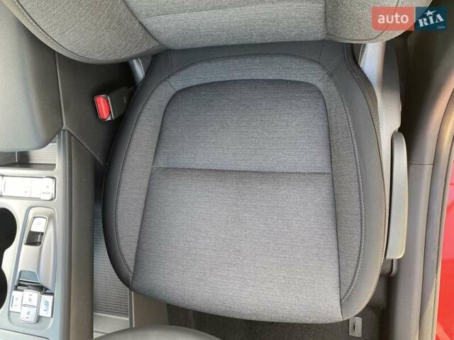 Красный Хендай Kona, объемом двигателя 0 л и пробегом 22 тыс. км за 23500 $, фото 50 на Automoto.ua