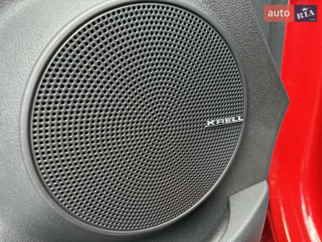 Красный Хендай Kona, объемом двигателя 0 л и пробегом 100 тыс. км за 16700 $, фото 3 на Automoto.ua