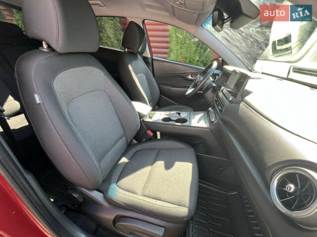 Красный Хендай Kona, объемом двигателя 0 л и пробегом 18 тыс. км за 18700 $, фото 25 на Automoto.ua