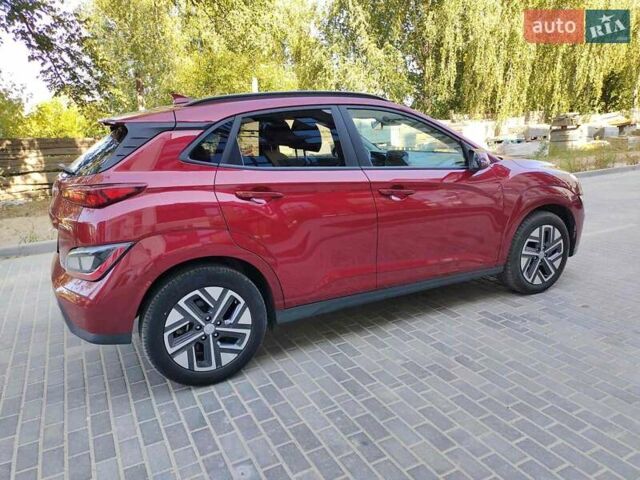 Красный Хендай Kona, объемом двигателя 0 л и пробегом 39 тыс. км за 17400 $, фото 6 на Automoto.ua