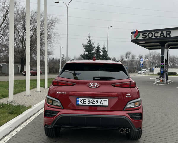 Красный Хендай Kona, объемом двигателя 1.6 л и пробегом 31 тыс. км за 21000 $, фото 3 на Automoto.ua