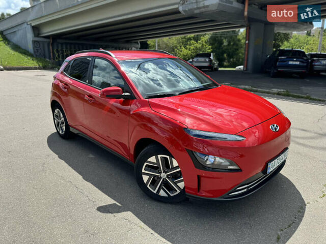 Красный Хендай Kona, объемом двигателя 0 л и пробегом 100 тыс. км за 16700 $, фото 30 на Automoto.ua