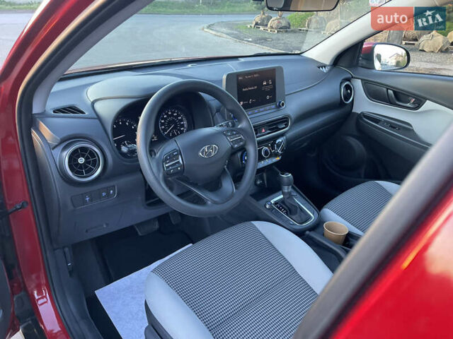 Червоний Хендай Kona, об'ємом двигуна 2 л та пробігом 119 тис. км за 16900 $, фото 27 на Automoto.ua