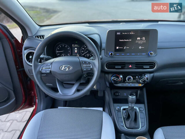 Червоний Хендай Kona, об'ємом двигуна 2 л та пробігом 119 тис. км за 16900 $, фото 22 на Automoto.ua