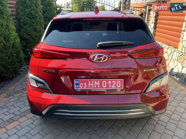 Красный Хендай Kona, объемом двигателя 0 л и пробегом 18 тыс. км за 18700 $, фото 6 на Automoto.ua