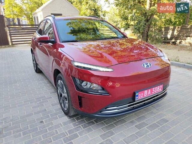 Красный Хендай Kona, объемом двигателя 0 л и пробегом 39 тыс. км за 17400 $, фото 3 на Automoto.ua