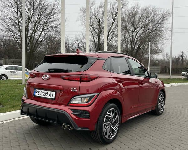 Красный Хендай Kona, объемом двигателя 1.6 л и пробегом 31 тыс. км за 21000 $, фото 2 на Automoto.ua