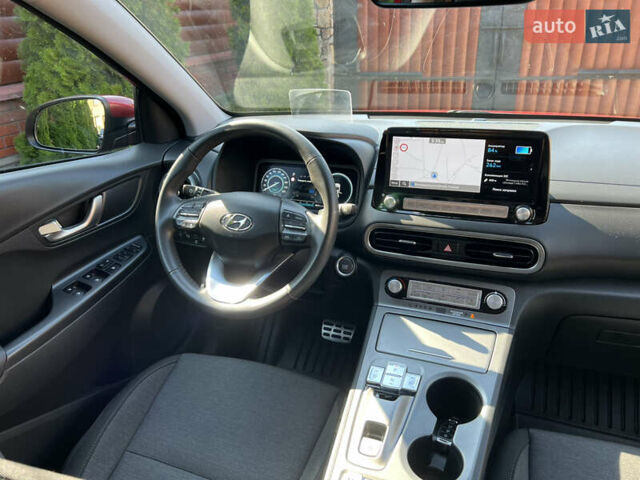 Красный Хендай Kona, объемом двигателя 0 л и пробегом 18 тыс. км за 18700 $, фото 28 на Automoto.ua