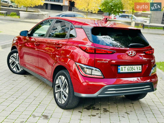 Красный Хендай Kona, объемом двигателя 0 л и пробегом 103 тыс. км за 21400 $, фото 30 на Automoto.ua