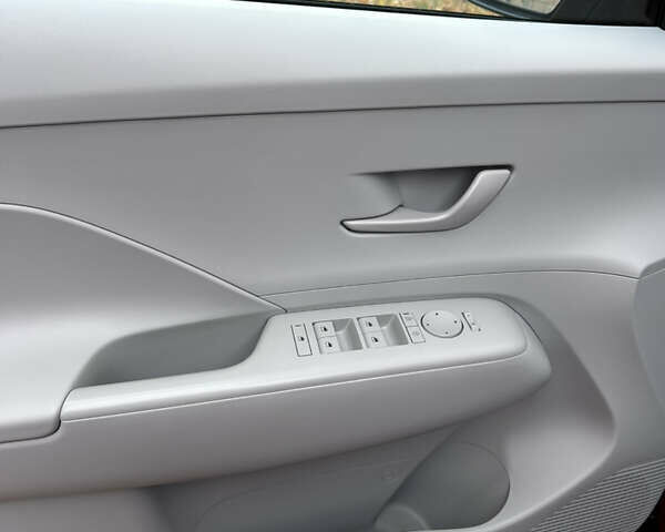 Червоний Хендай Kona, об'ємом двигуна 2 л та пробігом 28 тис. км за 27000 $, фото 15 на Automoto.ua