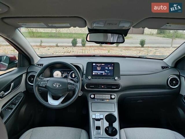 Червоний Хендай Kona, об'ємом двигуна 0 л та пробігом 40 тис. км за 21000 $, фото 37 на Automoto.ua