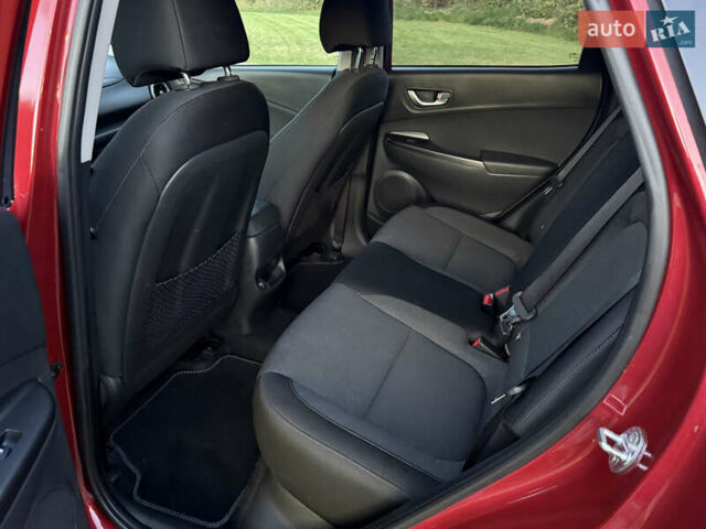 Красный Хендай Kona, объемом двигателя 0 л и пробегом 41 тыс. км за 17200 $, фото 18 на Automoto.ua