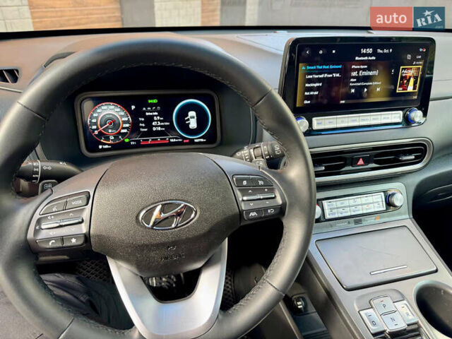 Червоний Хендай Kona, об'ємом двигуна 0 л та пробігом 100 тис. км за 20900 $, фото 80 на Automoto.ua