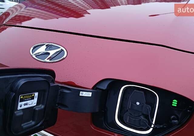 Красный Хендай Kona, объемом двигателя 0 л и пробегом 56 тыс. км за 25000 $, фото 14 на Automoto.ua