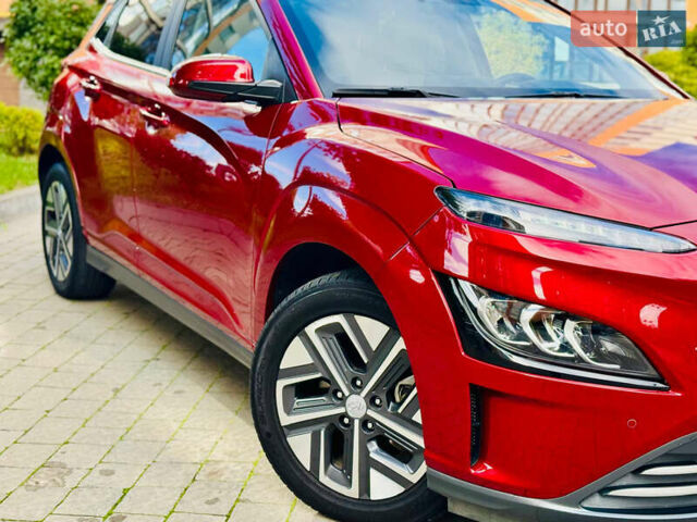 Червоний Хендай Kona, об'ємом двигуна 0 л та пробігом 100 тис. км за 20900 $, фото 19 на Automoto.ua