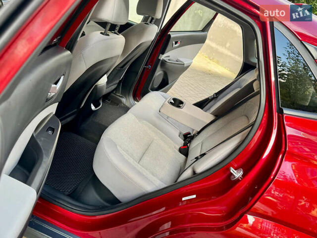 Червоний Хендай Kona, об'ємом двигуна 0 л та пробігом 100 тис. км за 20900 $, фото 99 на Automoto.ua