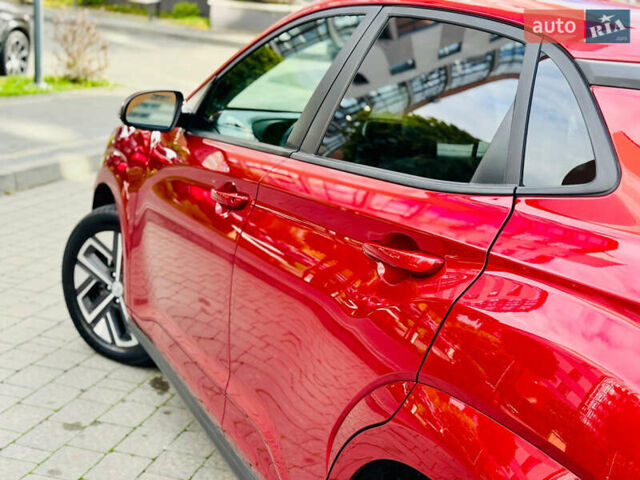 Червоний Хендай Kona, об'ємом двигуна 0 л та пробігом 100 тис. км за 20900 $, фото 40 на Automoto.ua