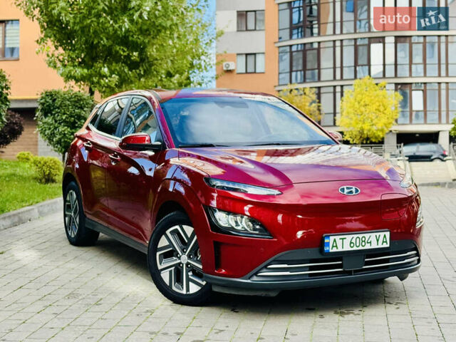 Красный Хендай Kona, объемом двигателя 0 л и пробегом 103 тыс. км за 21400 $, фото 10 на Automoto.ua