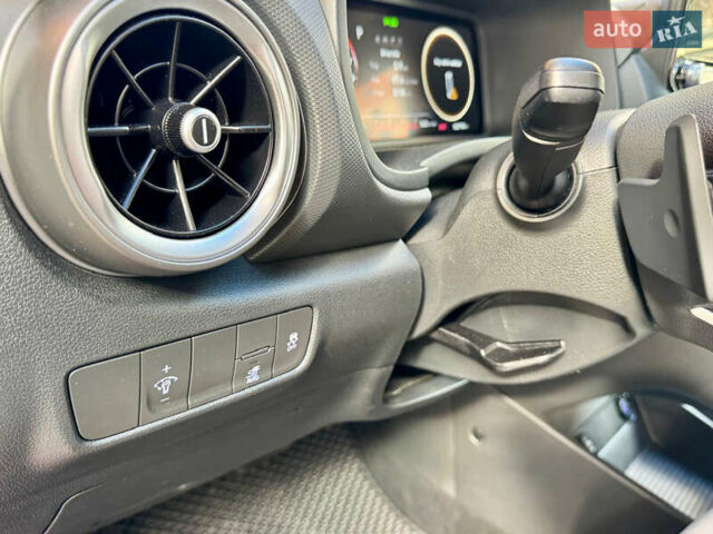 Червоний Хендай Kona, об'ємом двигуна 0 л та пробігом 100 тис. км за 20900 $, фото 78 на Automoto.ua